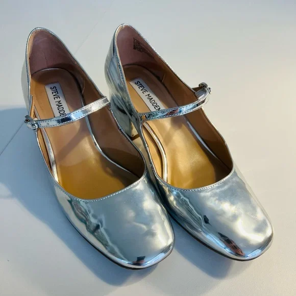Steve Madden Metallic Silver Block Heels - Picture 5 of 6